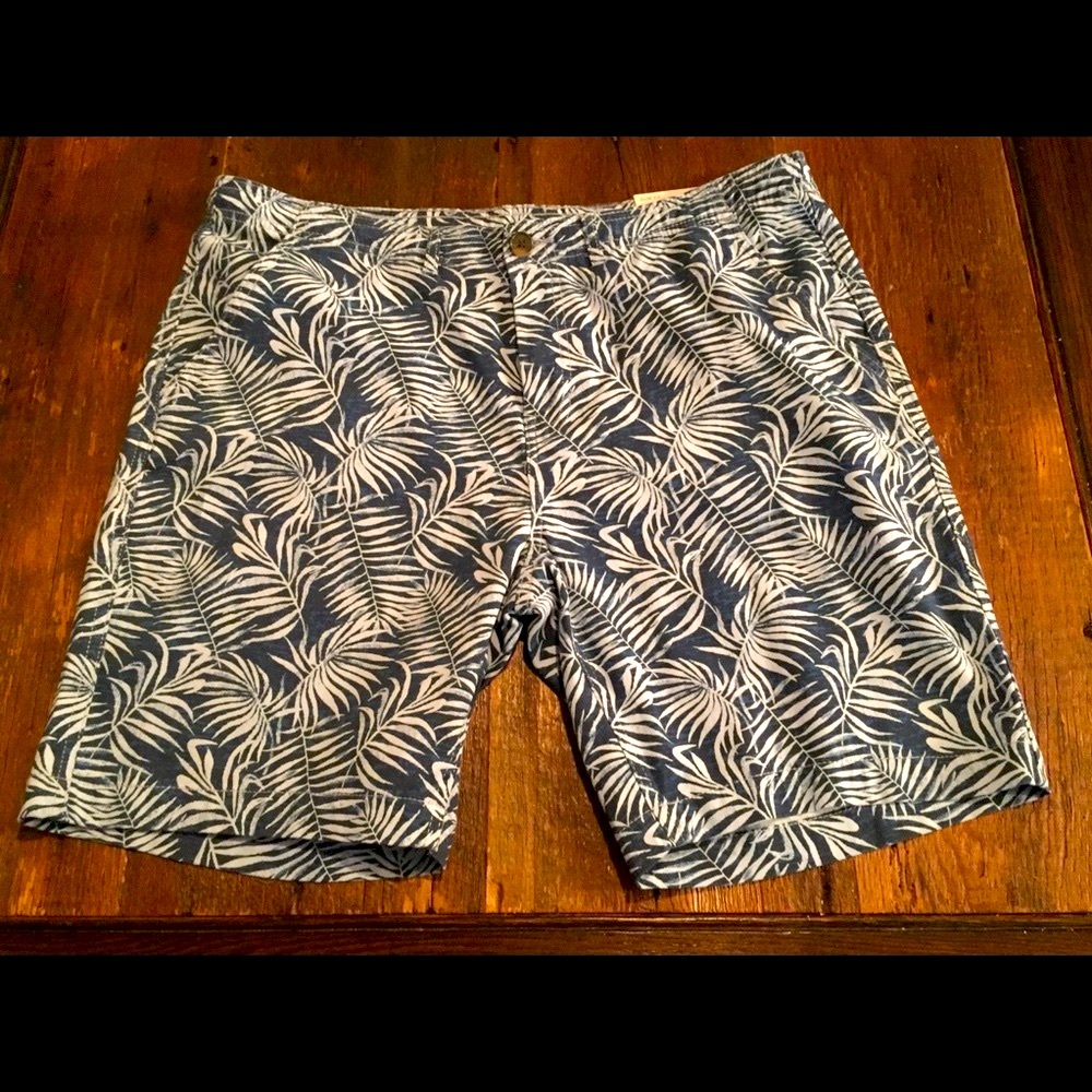 Men’s C&C California Shorts (NWT)
